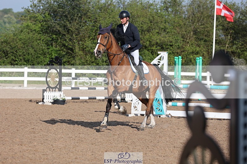 240510A-083021-04263 - Cls 13 British Novice and 90cm Open