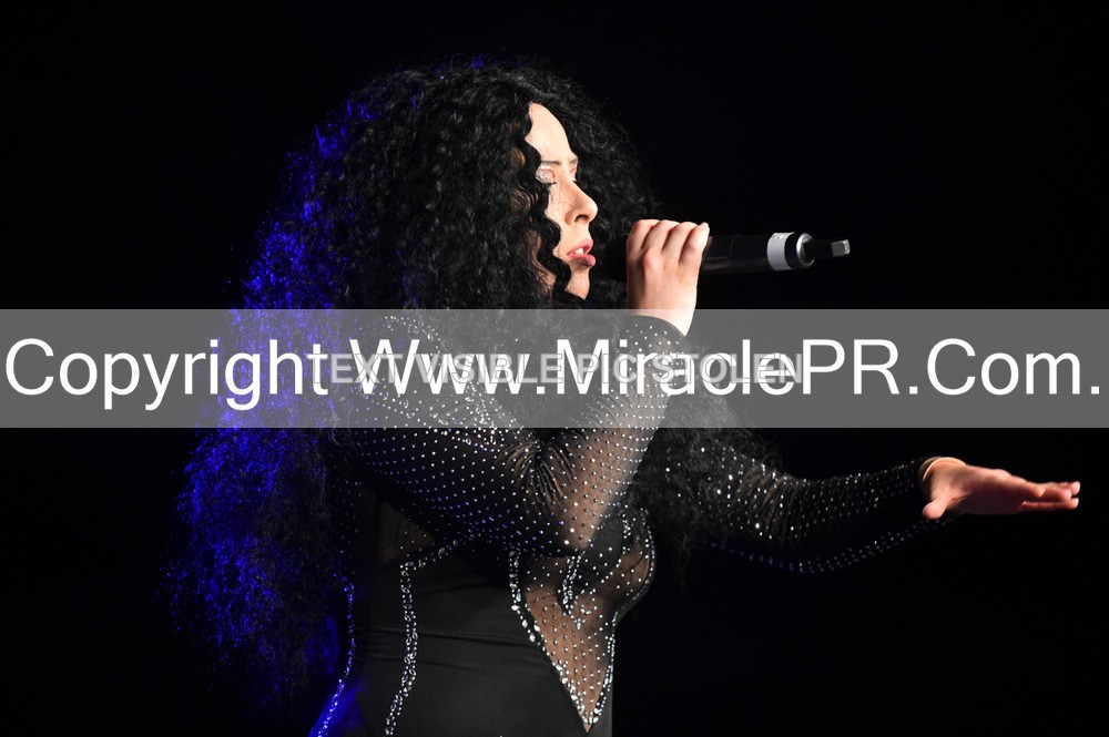 SH4_6367 - The Cher Experience