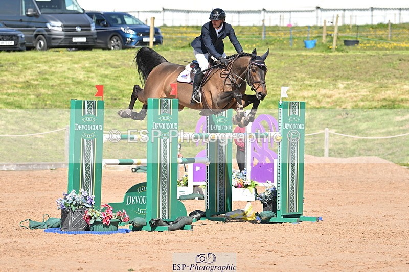 240420A-145818-11914 - Cls 7, 2 Star Medium Tour 1.35m