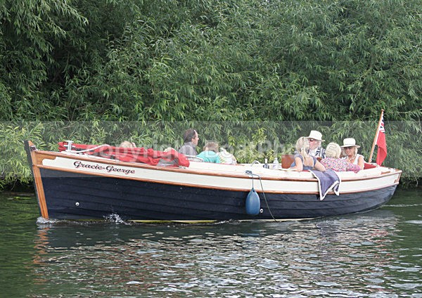 110702 GRACIE GEORGE IMG_7650 - HENLEY ROYAL REGATTA JULY 2011