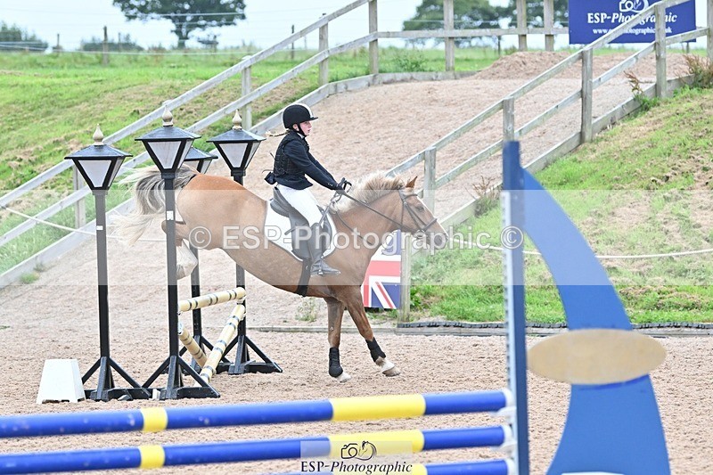 240813-183055-00669 - Classes 5 A&B & 6 80cm