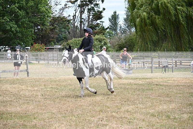 WJ6_5276 - Class 12 Minimus Jumping 45cm