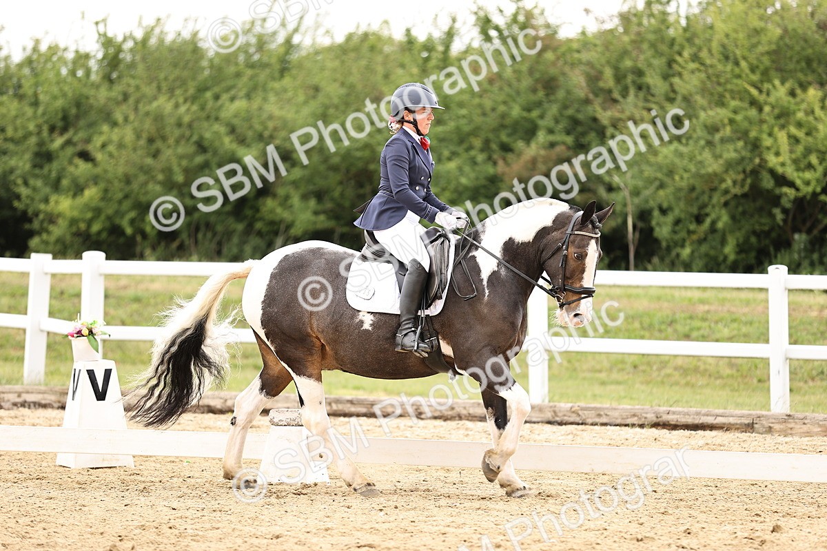 SBM_002123 - Class 2 - Novice 4 - 10.36-11.39