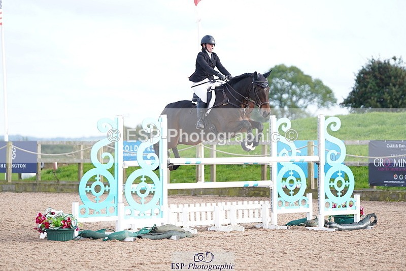 241005A-160452-05148 - SAT Cls 12 Snr Fox & 1.20m Open