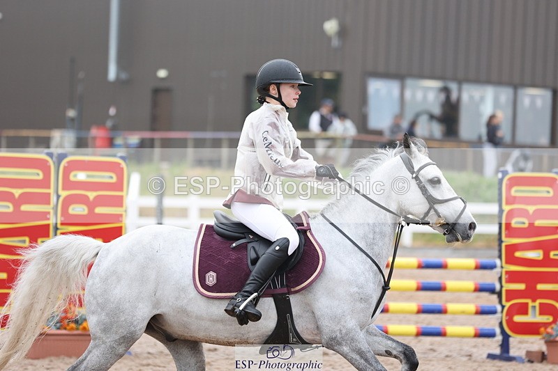 240630A-100916-11748 - Cls 30 British Novice and 80cm Open