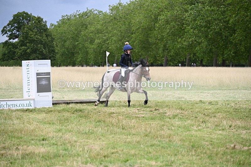 WJ6_2943 - Time at Jump 11:06 to 11:40