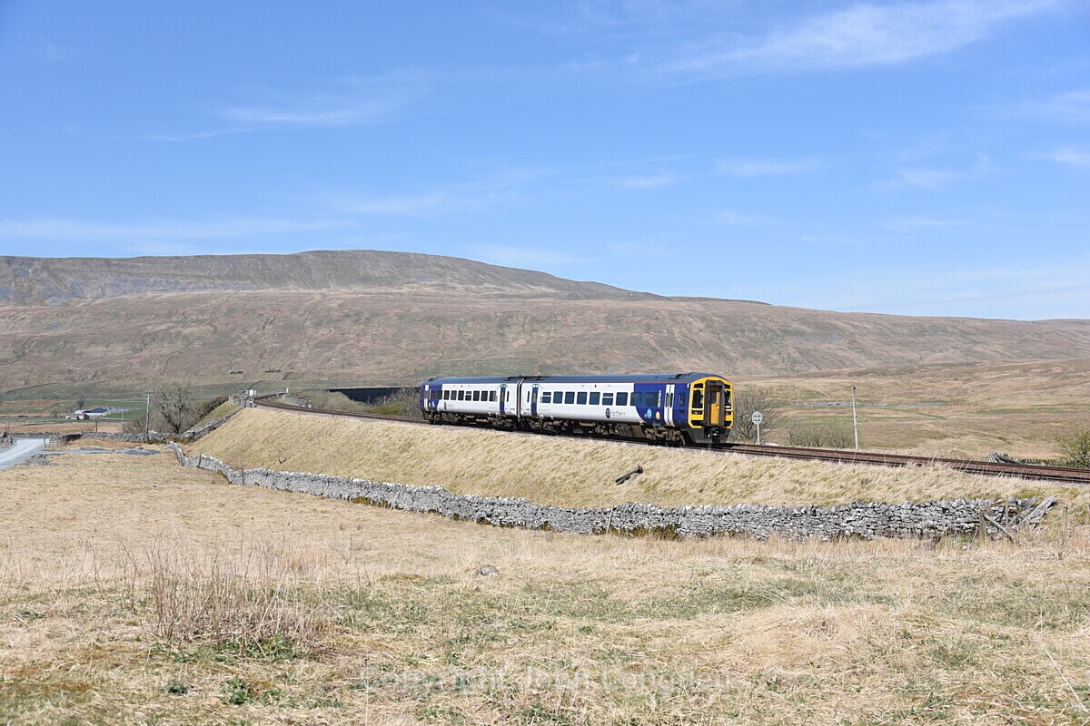 JL - 16420 158901 1049 Leeds - Carlisle Ribblehead - Ribblehead