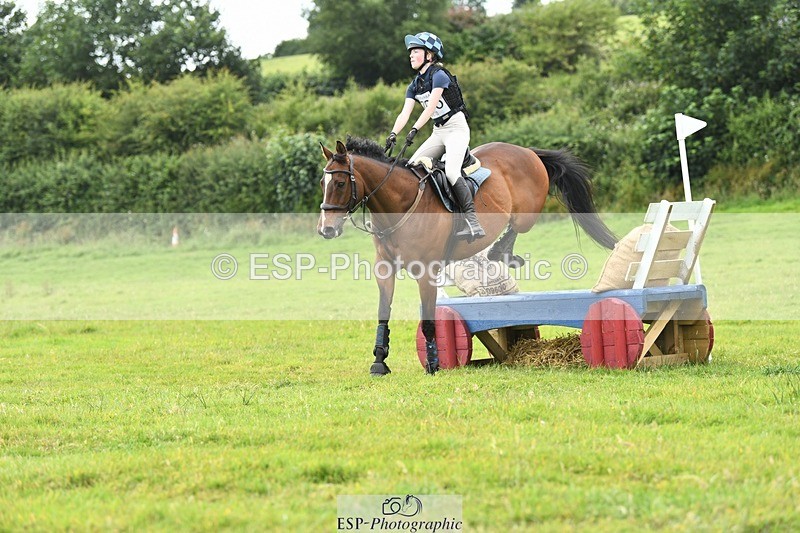 240630-153302-02593 - 706-Molly_McDermot-Fiery_Ambition