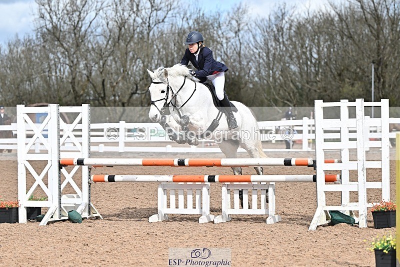 250328-103044-01277 - Cls 8 British Novice and 90cm