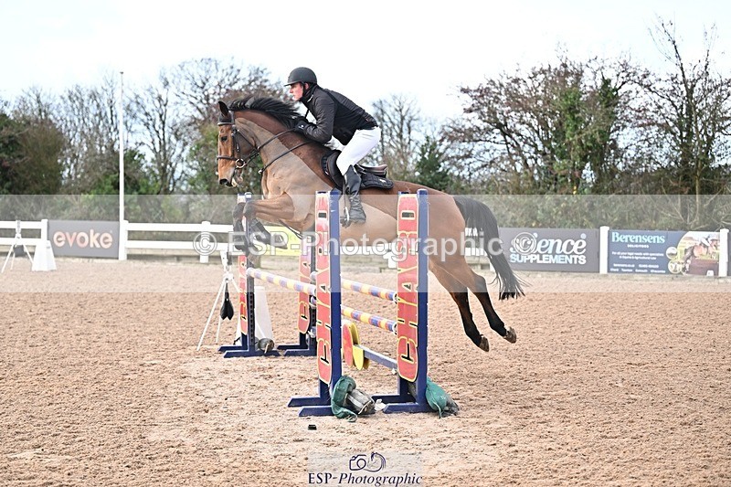 251119-101335-00091 - Cls 1 British Novice and 90cm Open