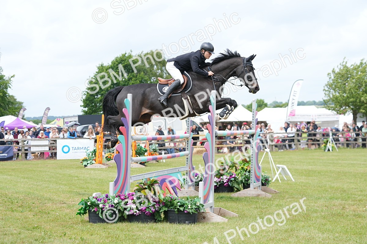 SBM_06537 - Class 202 - National 1.40m Open