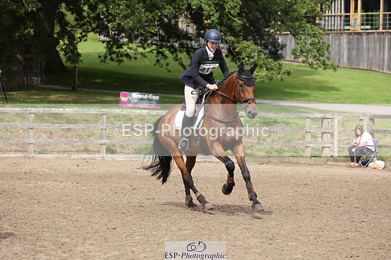 240804-103335-11142 - 412-Tilly_Swanton-QUINTUS_GRANDIA_Z