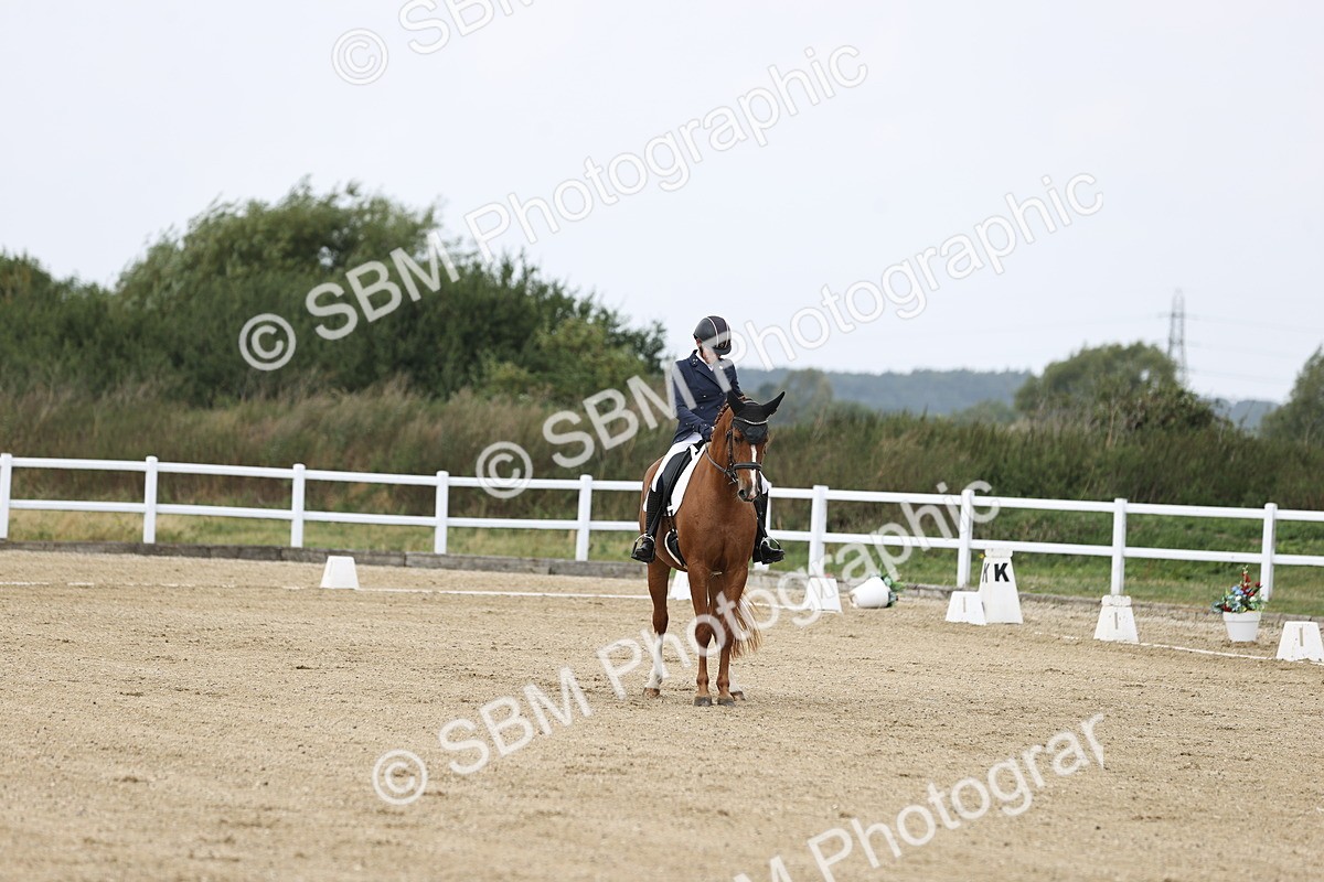 SBM_017440 - Class 14 - Novice 23 - 13.52-14.55