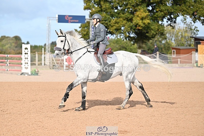 251005-101729-02718 - Cls 15 Foxhunter and 1.20m