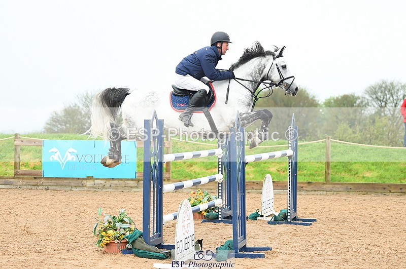 230505A-101936-02881 - Cls 20 Snr Foxhunter