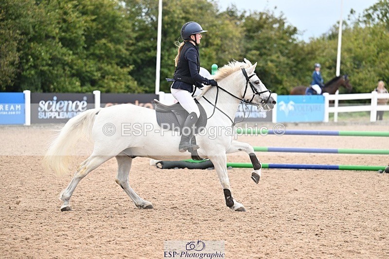 250920-105908-00325 - Cls 22+23 Club and Schools 70cm