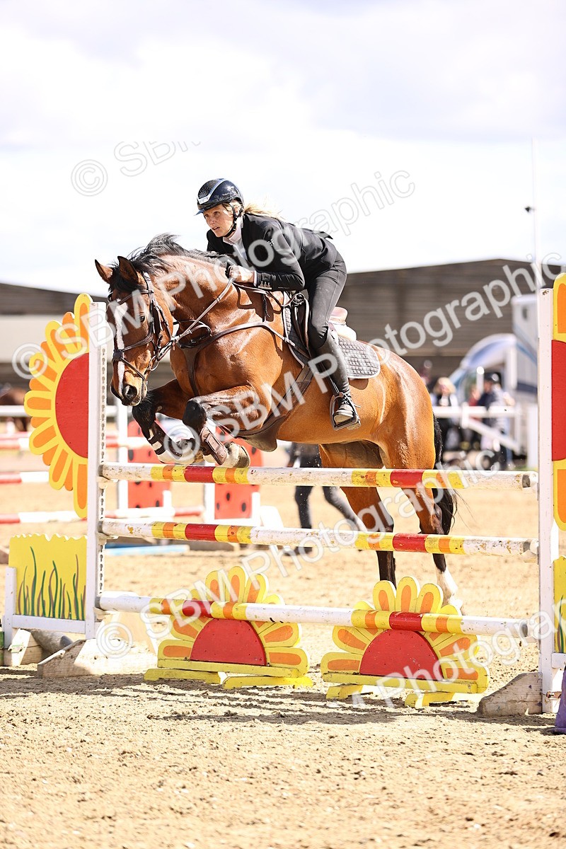 SBM_004390 - Class 17 - Senior Newcomers - 1.10m