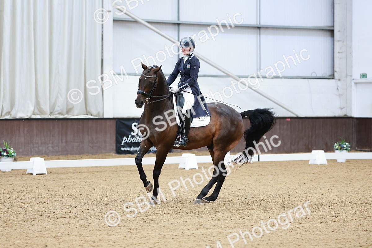 SBM_015805 - Class 5 - FEI INT II - 15.48-17.00