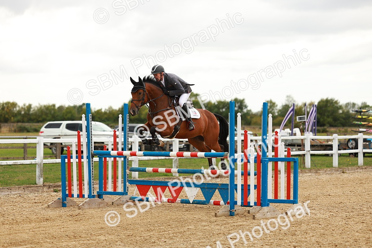 SBM_001501 - Class 4 - Senior Newcomers - 1.10m