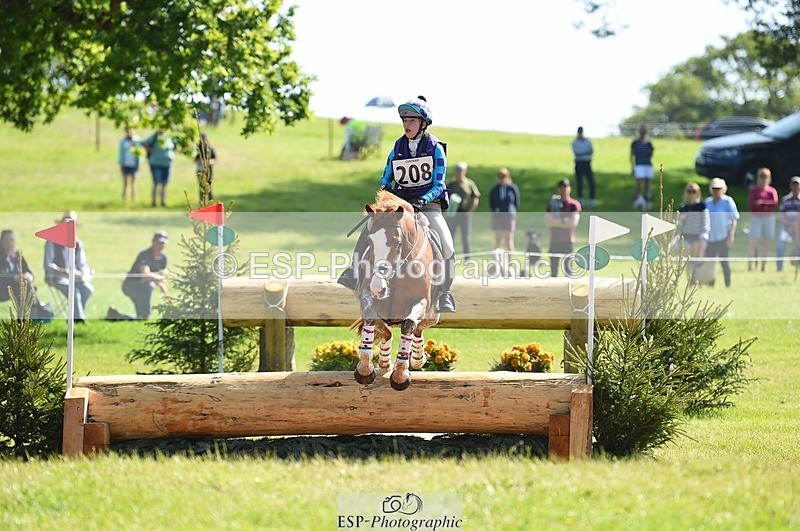 230527-100040-08469 - 208-NICO-Holly_Clarke-XC