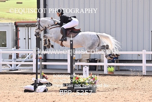 BPP_5257 - CLASS 8 THURS HOYS GFS Saddles Senior Newcomers Second Round