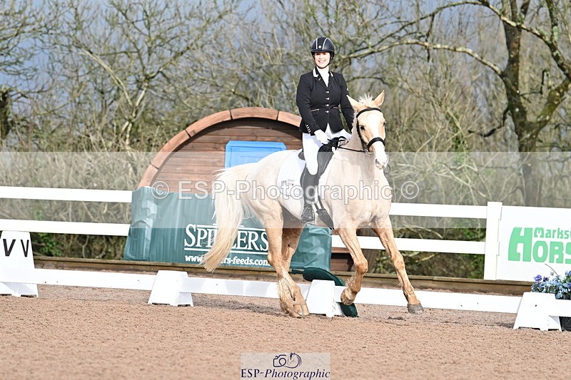 240218A-094555-04837 - 176-Kim.Walker-Dom.Perignon