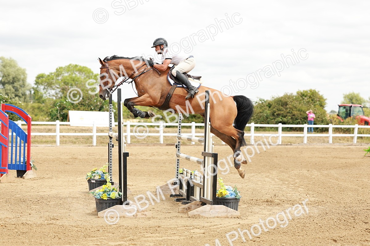 SBM_018401 - Class 21 - Senior Newcomers Championship 2d Rd