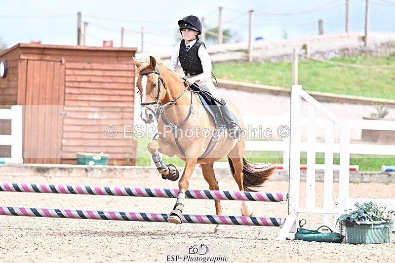 250729-143709-00016 - Clear Round and 60cm