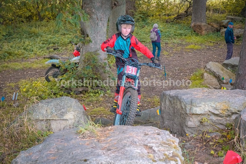 DSCF0373 - Ripon MC Trial 27/09- kids