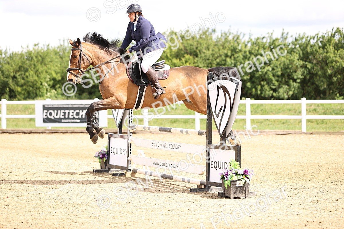 SBM_006203 - Class 16 - Senior British Novice - 90cm