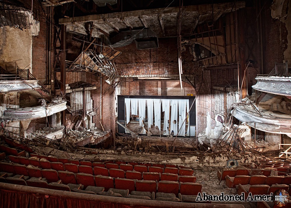 The Abandoned RKO Proctor's Palace Theatre in Newark, NJ