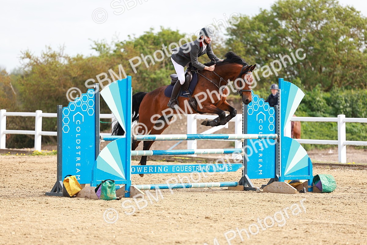 SBM_002148 - Class 9 - Senior Discovery - 1.00m
