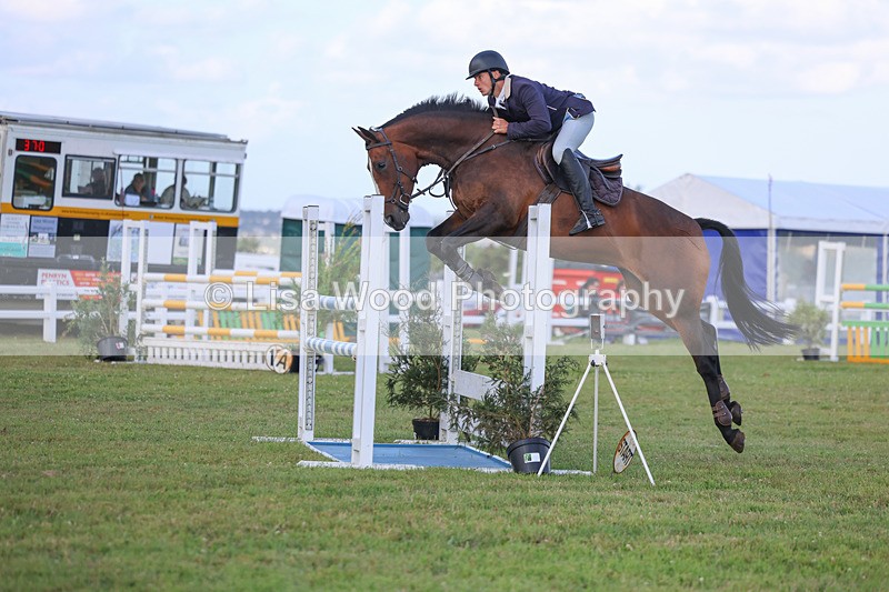 3E7A4740 - Class C1: Showjumping Senior Newcomers/1.10m open