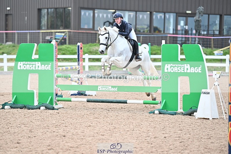 240128A-122124-00842 - Cls 4 Pony Newcomers and 1m Open