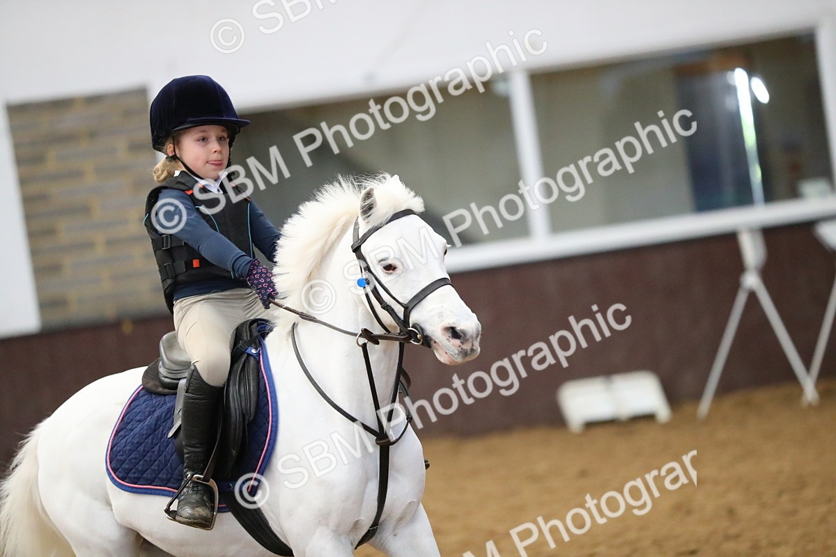 SBM_001120 - Class 3 - Horse & Hound