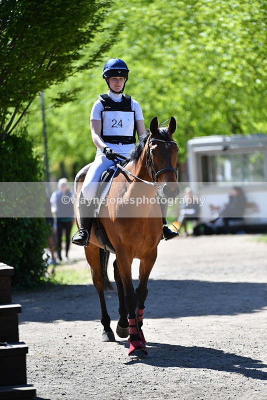 WJ5_7189 - 70cm time 11:17 to 1152