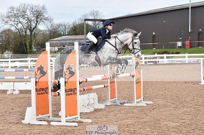 231203A-113926-00926 - Cls 4 Newcomers & 1m Open