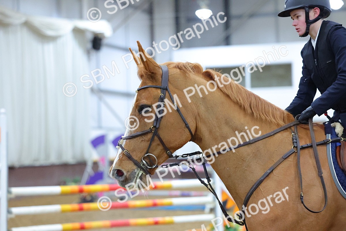 1I0A4716 - Class 9 - Senior Newcomers/ 1.10m Open