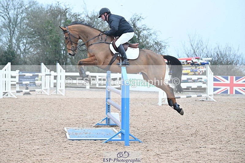 240113A-131331-02146 - Cls 12 Newcomers and 1.10m Open