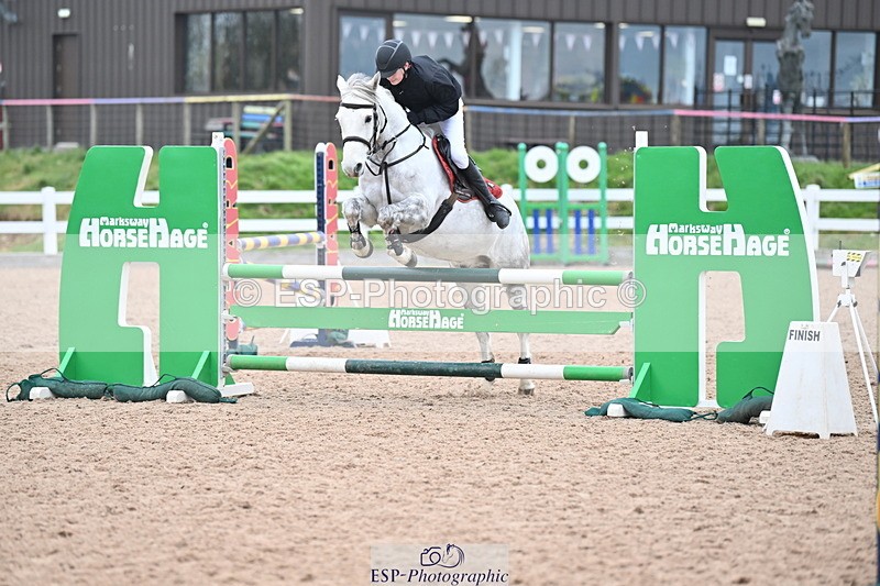 240128A-121308-00802 - Cls 4 Pony Newcomers and 1m Open