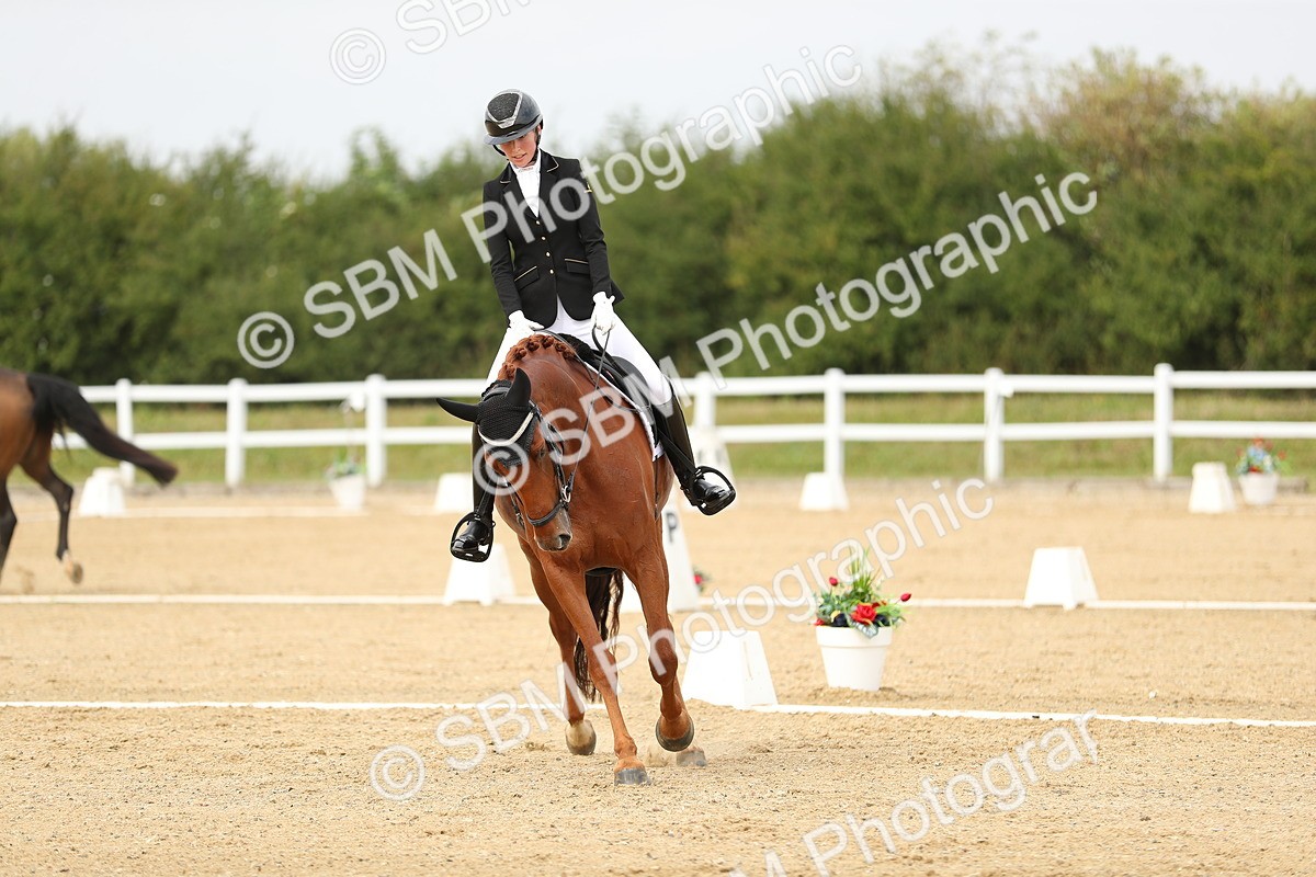 SBM_017615 - Class 13 - Novice 23 - 14.27-15.16