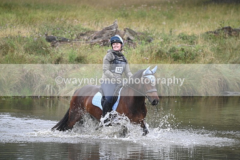 WJ7_9030 - Time at Water 11:53 to 12:23