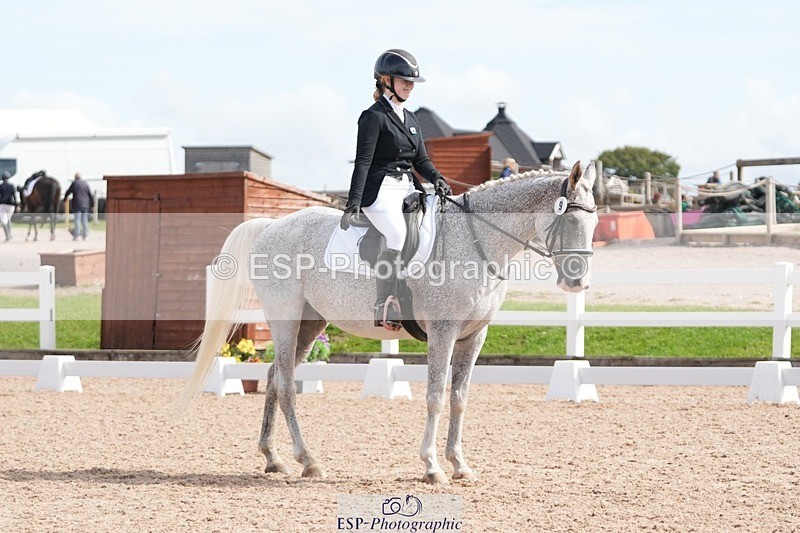 250906-114713-01661 - 009-Terri.EllawayTagula.Passion