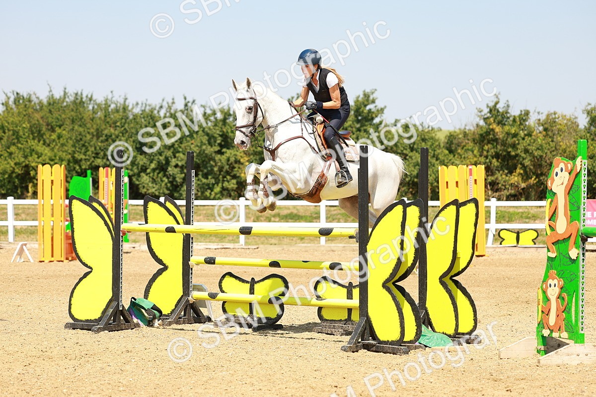 SBM_001990 - Class 5 - Senior Foxhunter - 1.20m