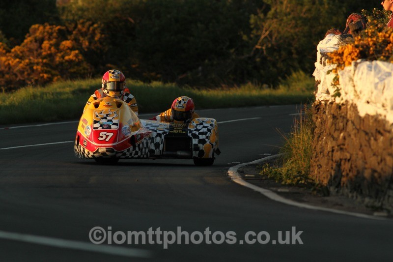 John Lowther* / Jake Lowther* Honda / KATYS HOME TANNING - Monday Practice - Sidecars