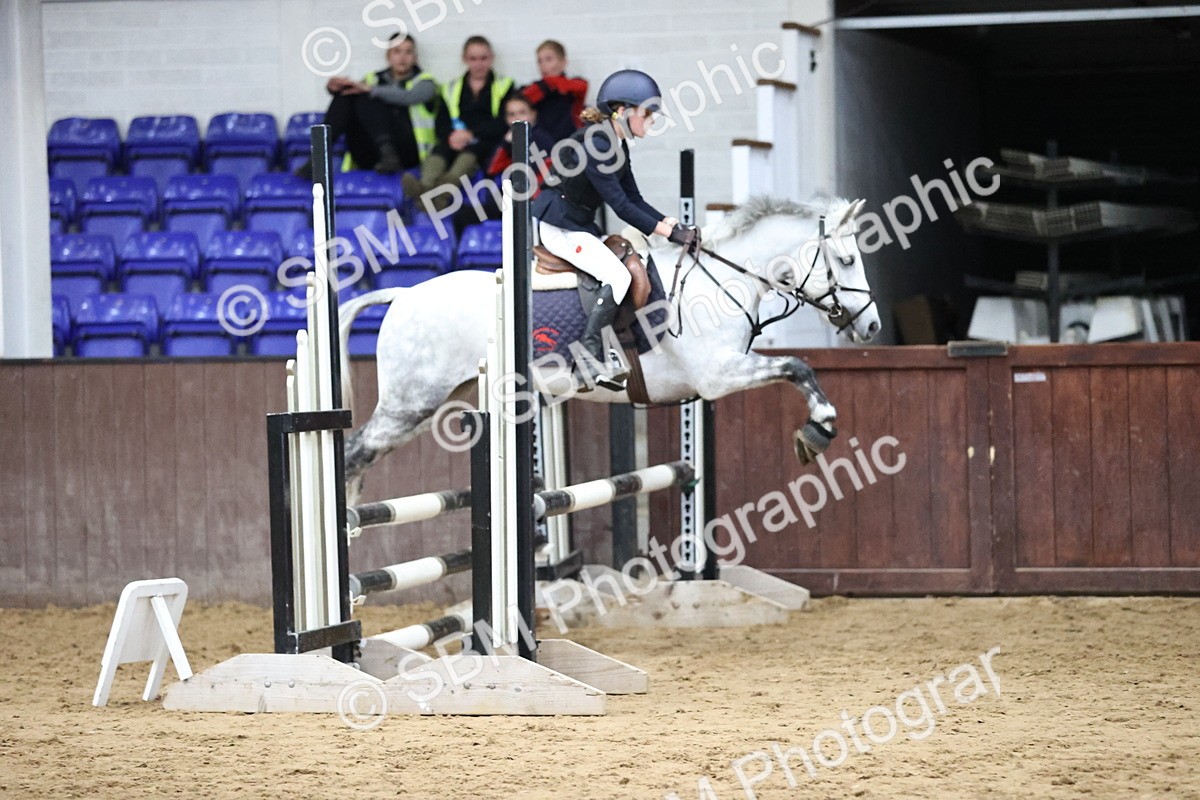 SBM_001472 - Class 5 - Henlow Veterinary Hospital 70cm