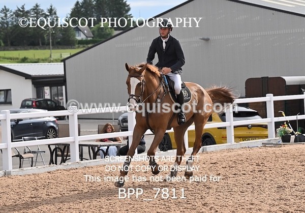 BPP_7811 - CLASS 16 FRI GFS Saddles Senior Newcomers/1.10m Open