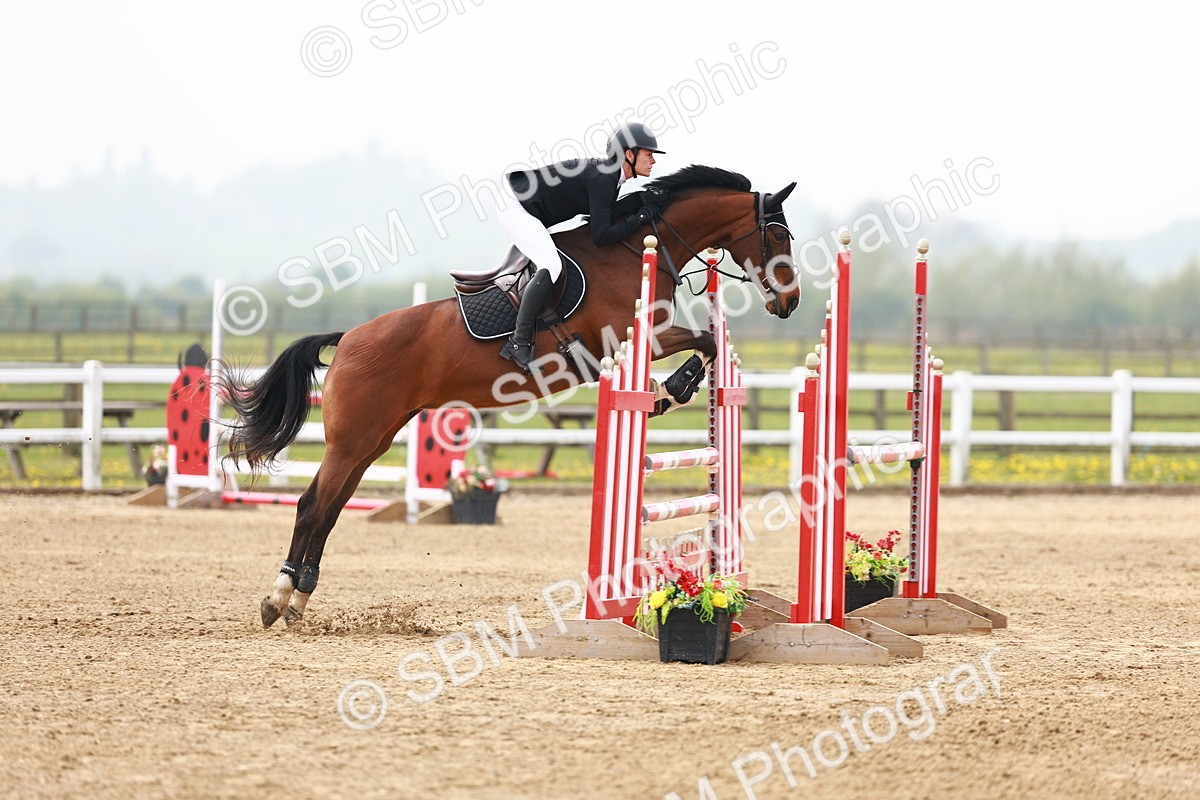  - Class 18 - Senior Newcomers - 1.10m