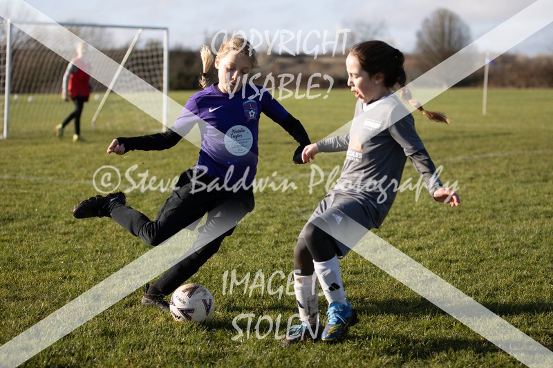 1DX31324 - 2026-01-17 FC Abbey Meads U9 Purple Girls V Develop FC U9 Girls