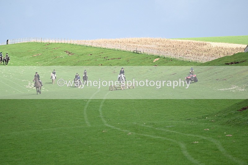 WJ6_9207 - Line Three